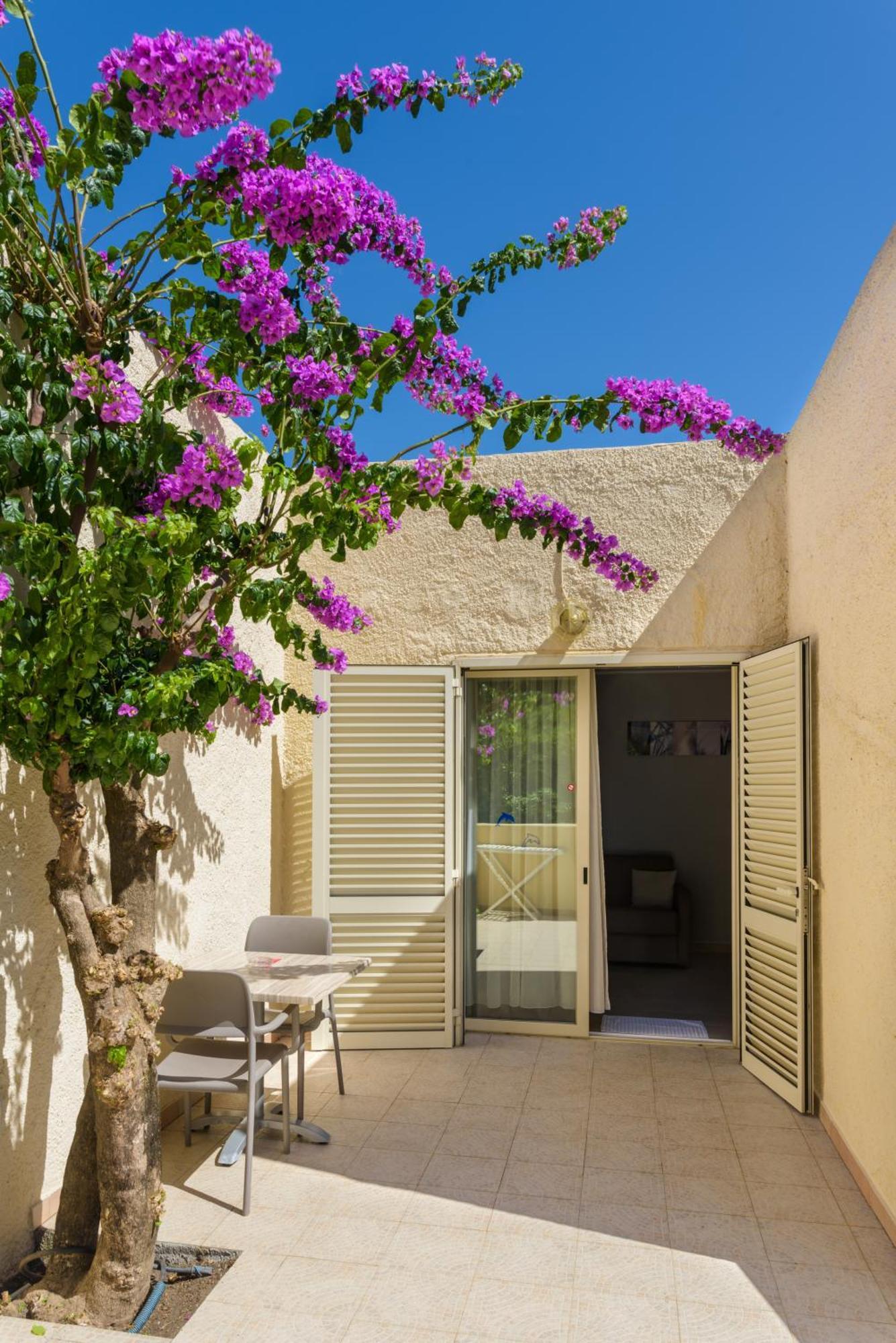Residence San Pellegrino Folelli Екстериор снимка